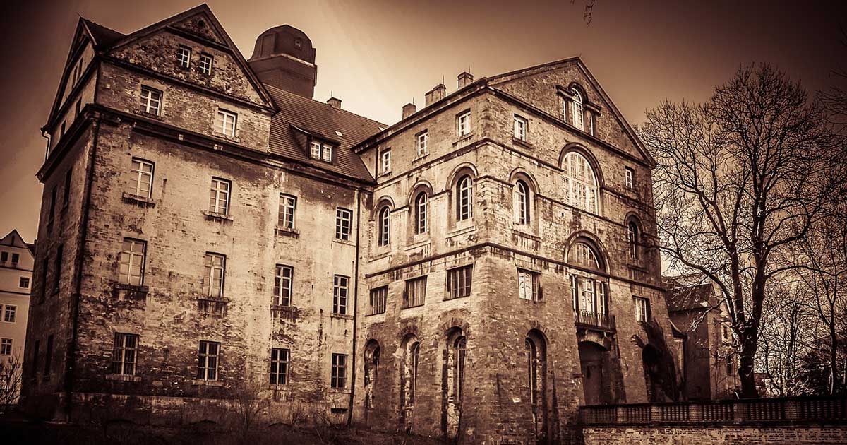 Le case infestate in letteratura