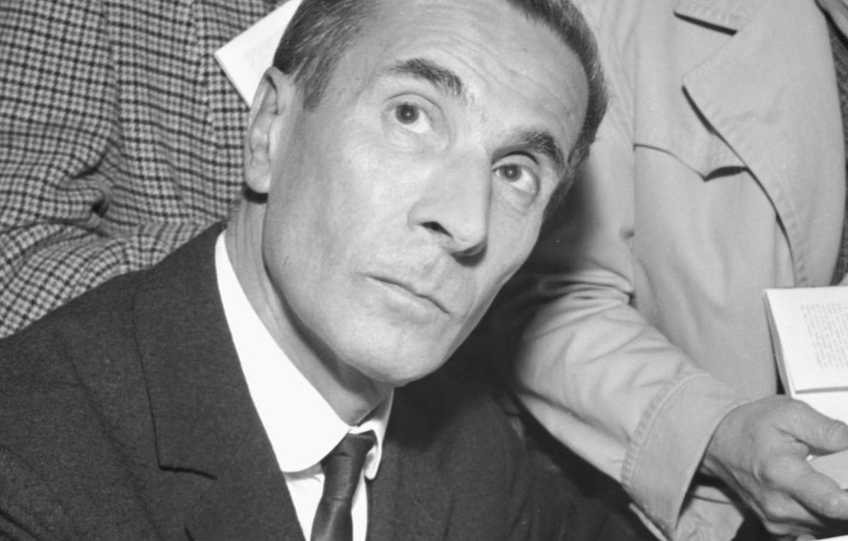 Dino Buzzati autore, tra l'altro, dei Sessanta racconti