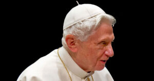 Le frasi di Pasqua di Benedetto XVI, il papa teologo