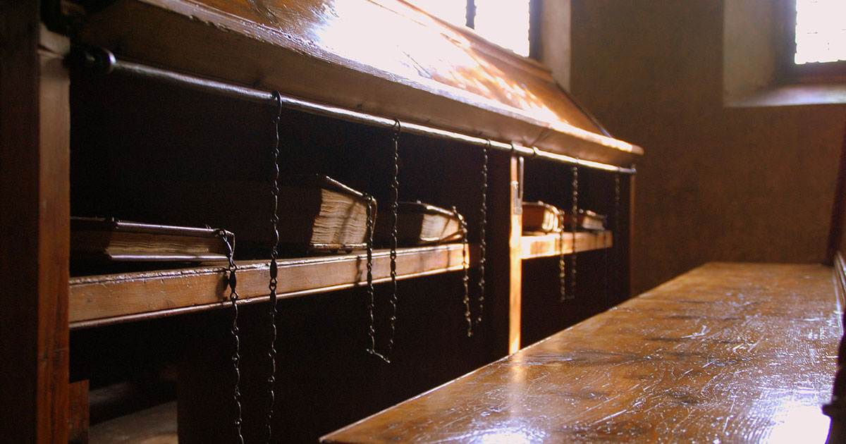 Libri incatenati nella Biblioteca Malatestiana di Cesena