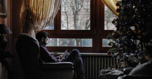 Regali di Natale per chi ama leggere: idee regalo per lettori