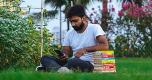 Come leggere libri sul telefono: consigli pratici