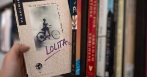 Lolita di Nabokov: tra scandalo e capolavoro, segreti e curiosità sul romanzo
