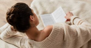 In che posizione mettersi per leggere? Consigli per una lettura confortevole