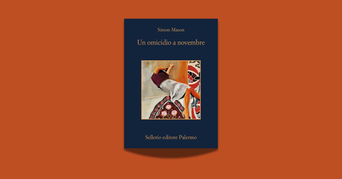 Copertina del crime di Simon Mason Un omicidio a novembre con un disegno di una donna a terra tra vari scampoli di stoffa