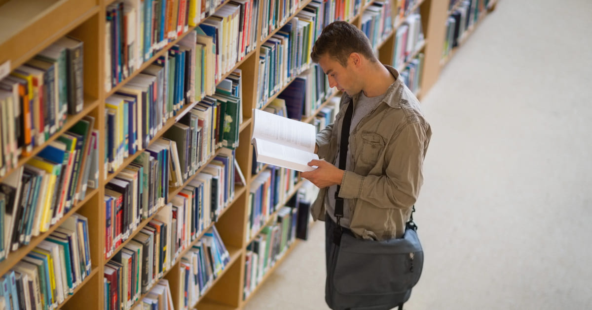 Come leggere più libri in un mese