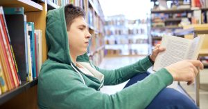 Quattro recensioni di saggi tra ecologia, storia e politica